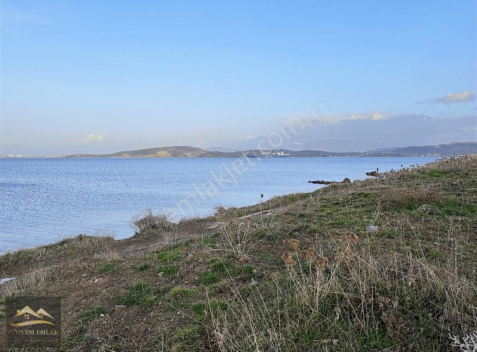 Foça Cumhuriyet Satılık Villa İmarlı Yeni Foça Denize Sıfır 30 Villalık Eşsiz Fırsat Arsa