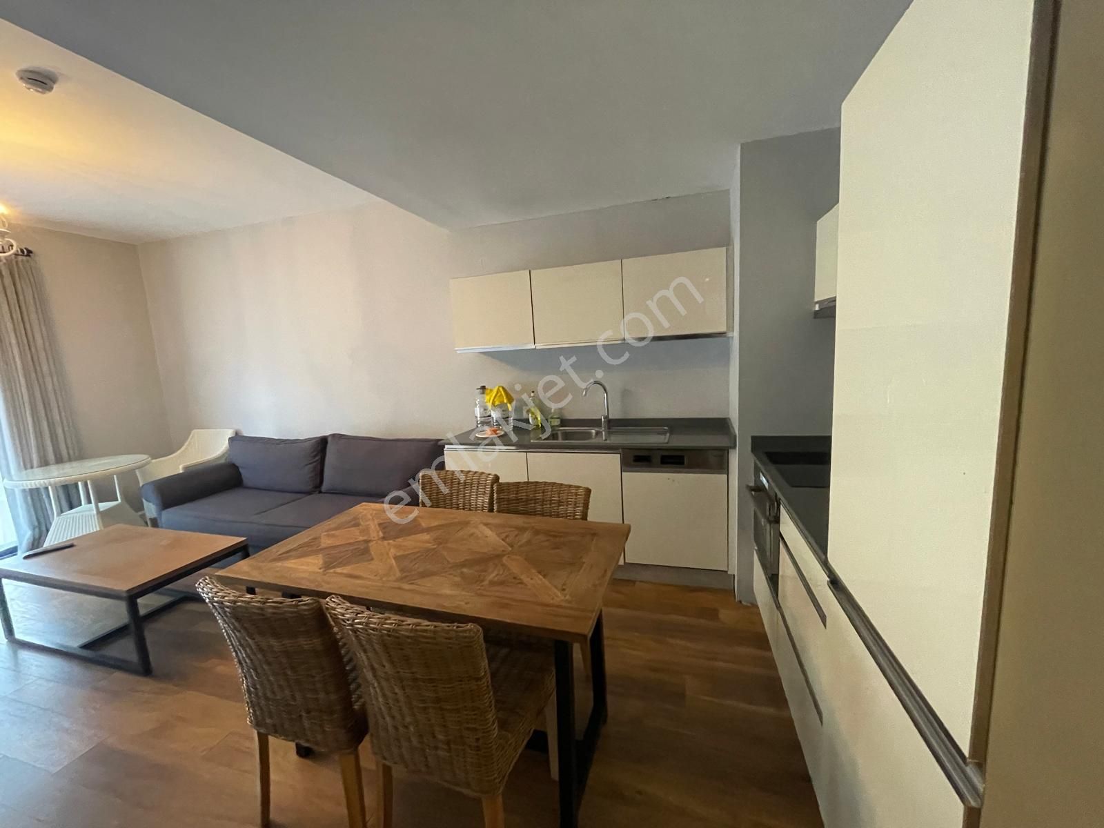 Çeşme’de Denıze Sıfır, Özel Plajlı, Lüks Tatıl Köyünde 1+1 Suıte Daıre - Görsel 27