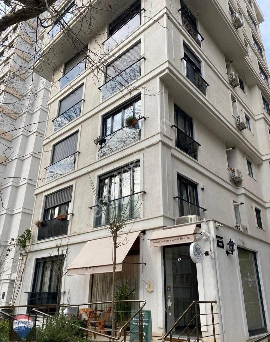 Kadıköy Suadiye Kiralık Daire Mükemmel Konumda Bağdata 5 Dak.aydınlık Ferah..ara Kat