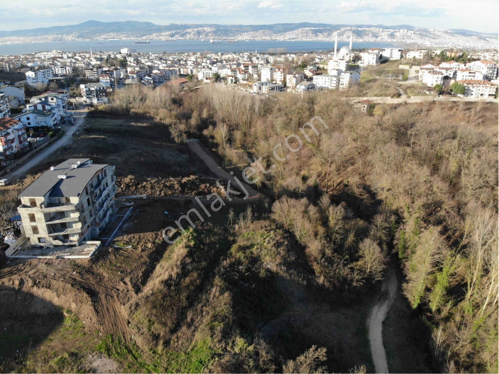 Başiskele Döngel Satılık Konut İmarlı Kocaeli Başiskele Konut İmarlı Deniz Manzaralı Arsa