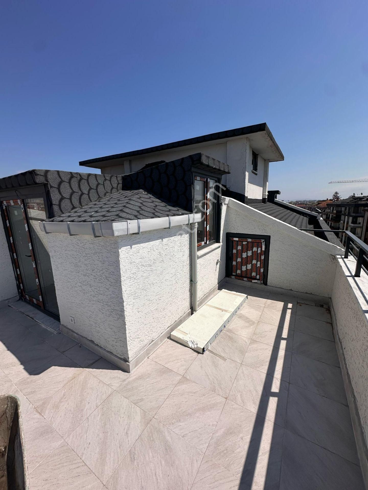 Bakırkoy Z.baba Da Dublex Onu Açık Ferah 17 M2 Teraslı Daire - Görsel 23