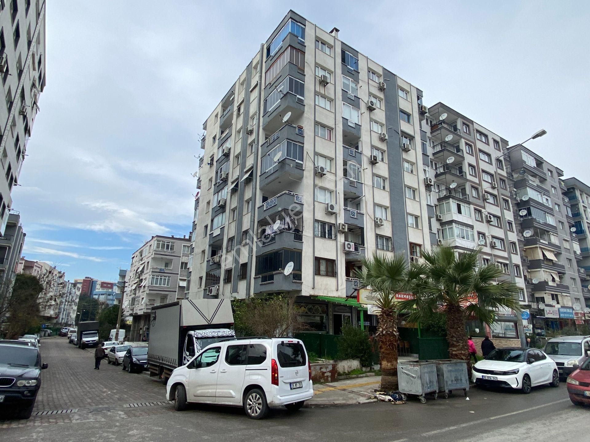 Özel Otoparklı 3+1 Cadde Üzeri Asansörlü Ara Kat Bakımlı Daire