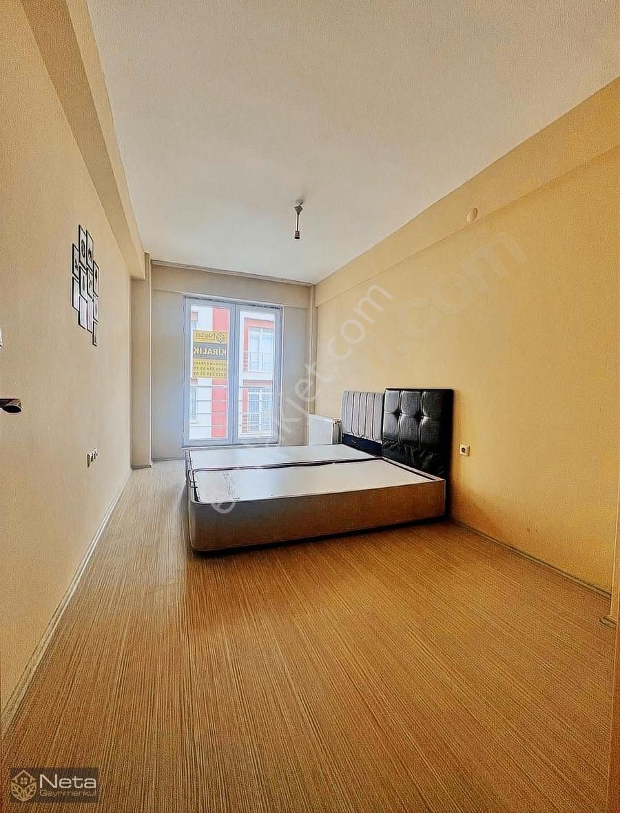 Odunpazarı Büyükdere Kiralık Daire Neta'dan Büyükdere Mh. Sevdik Sk.'da Ara Kat Ön Cephe 1+1 Daire