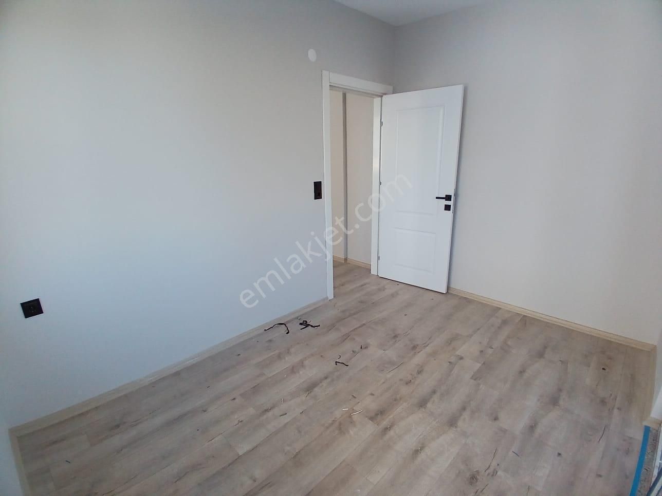 Ekşioğlu'ndan Tekirdağ Süleymanpaşa Hürriyet Mah. Hazır Kiracılı Satılık Daire 1+1 - Görsel 2