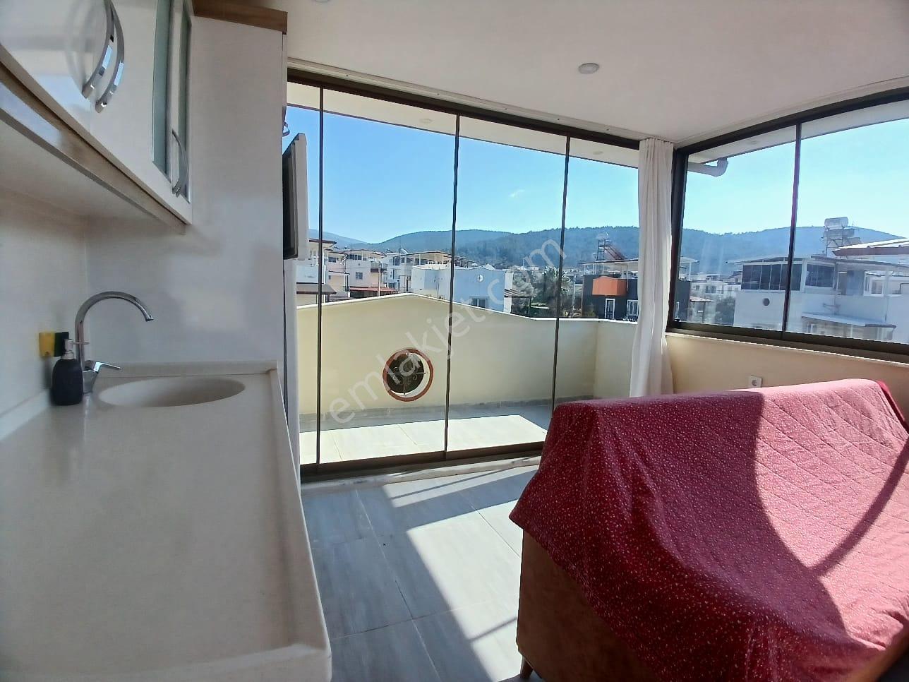Remax Zümrüt'ten Doğa Ve Deniz Manzaralı 4+1 Villa - Görsel 22