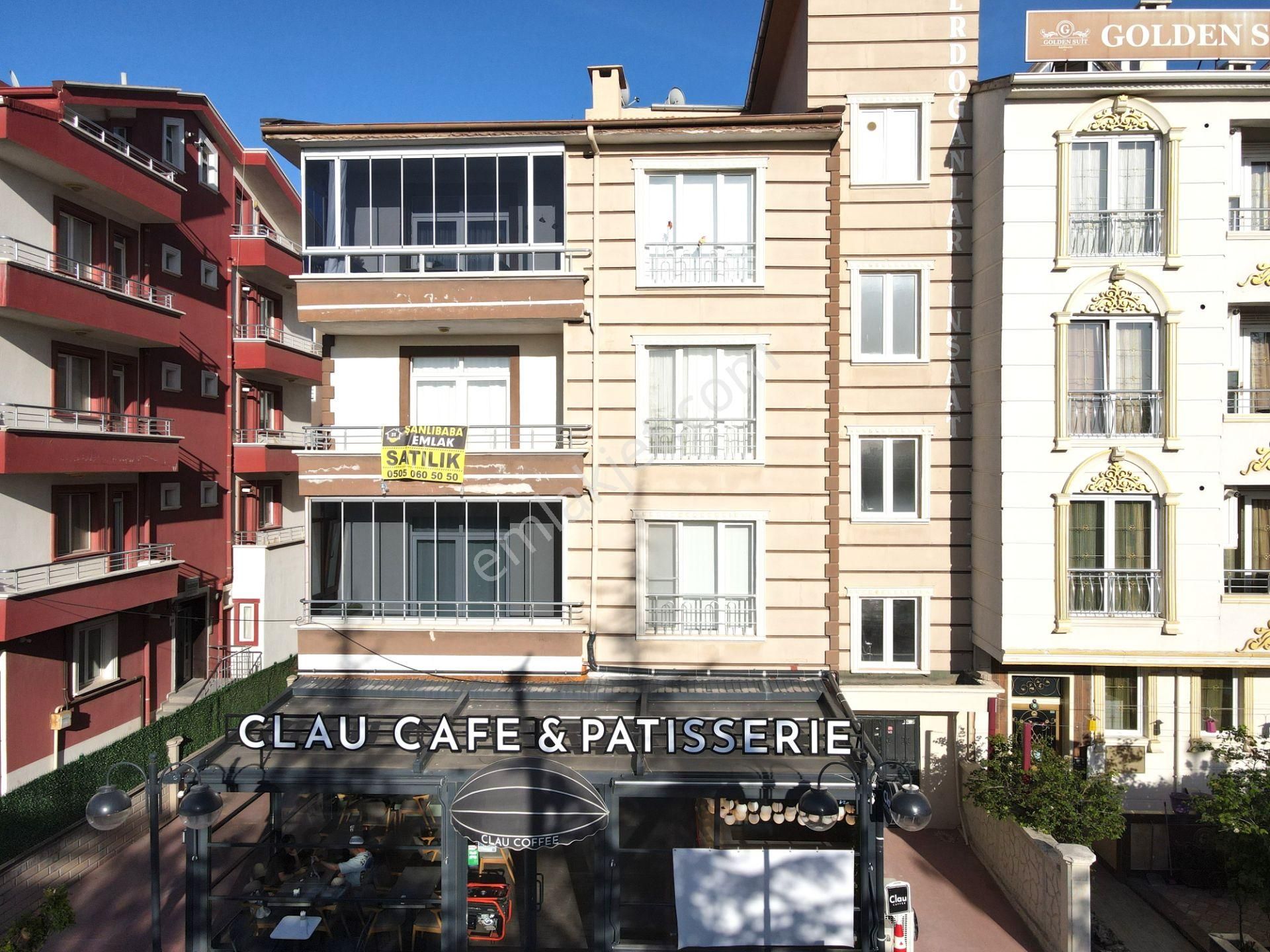 Şanlıbaba Emlak'tan 2000 Evler Mahallesinde Satılık 4+1 Ara Kat Daire
