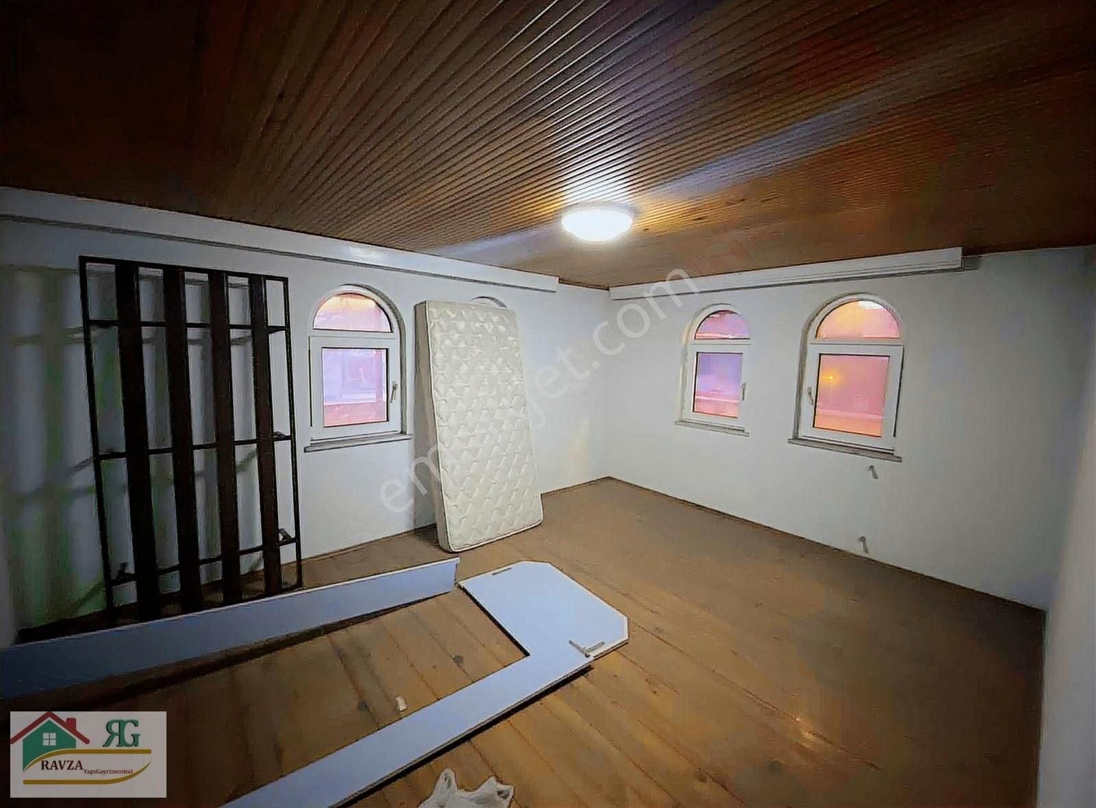 Ravza Yapı Gayrimenkulden 2+1 Kiralık Çatı Katı Daire - Görsel 2