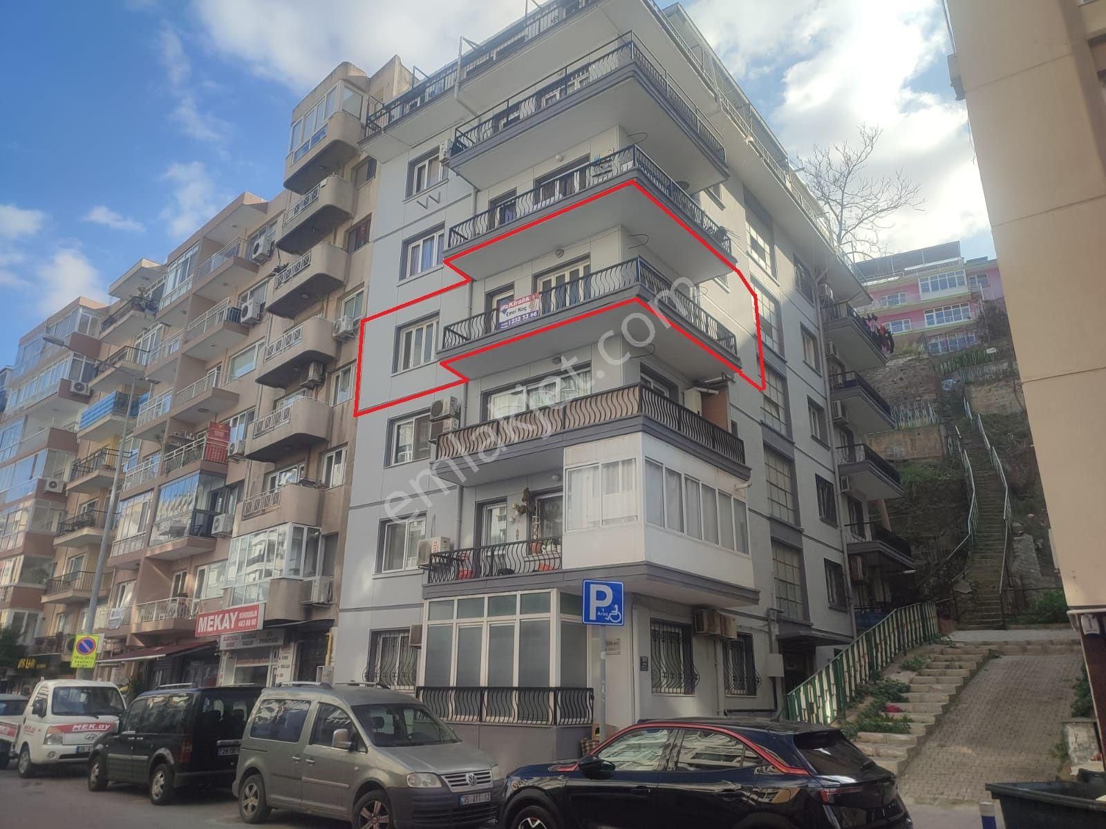 Konak Akın Simav Kiralık Daire Mithatpaşa Caddesi Üzerinde Arakat 2+1 Kiralık Daire