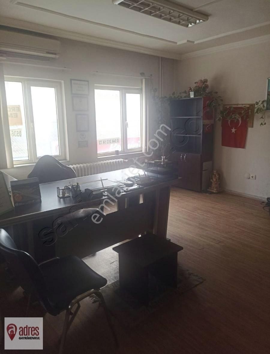 Keşan Yukarı Zaferiye Kiralık Ofis Alipaşa Çarşısı 80 Metrekare Kiralık Dükkan