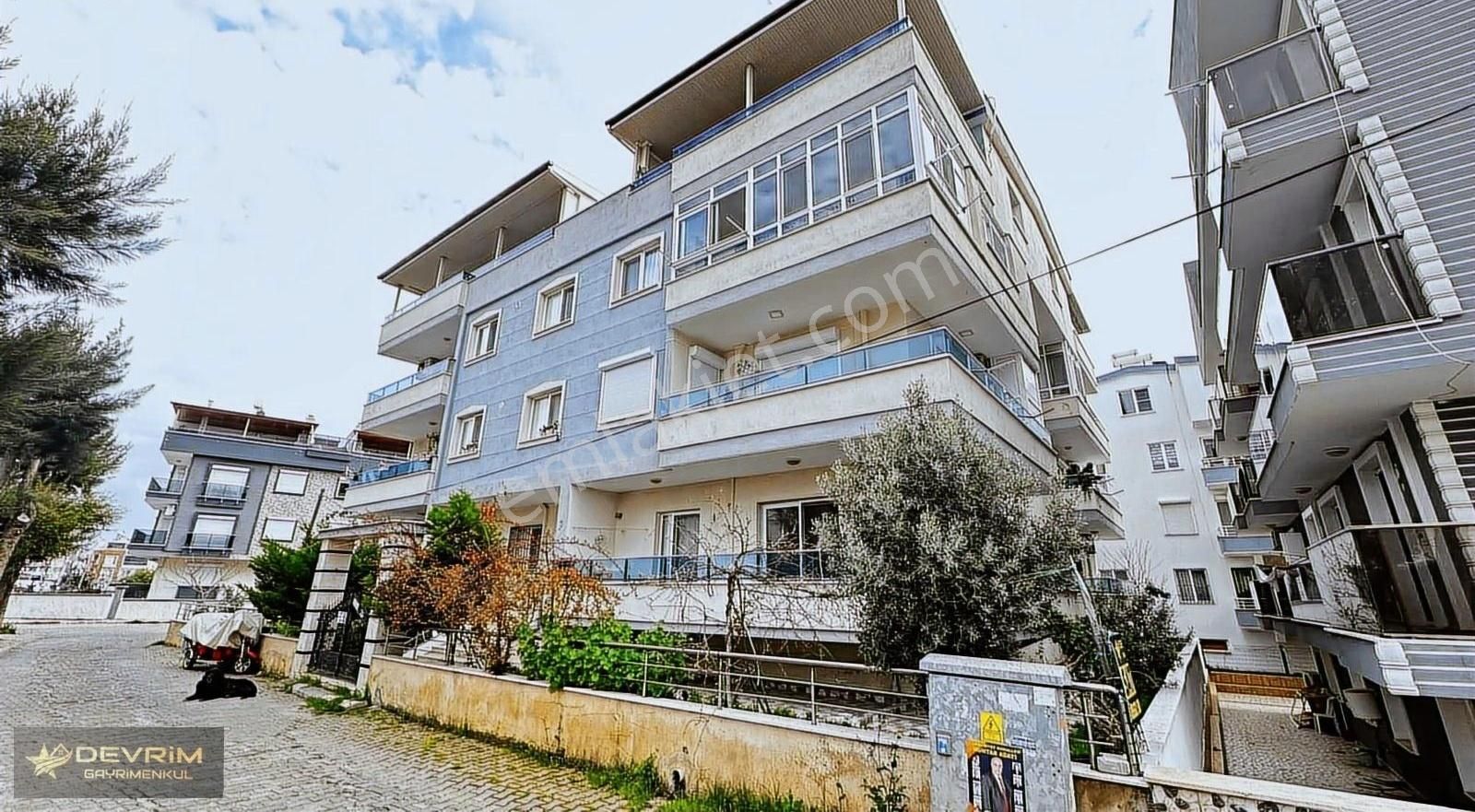 Didim Cumhuriyet Satılık Daire Didim Cumartesi Pazarı Mevkinde 2+1 Ayrı Mutfak Daire