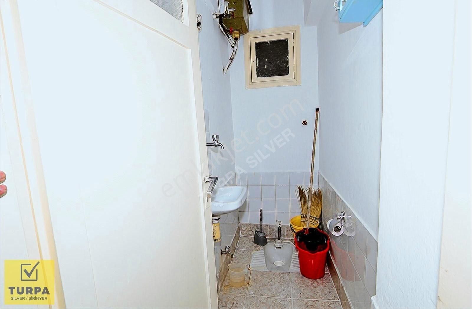 Karabağlar Basın Sitesi Kiralık Daire Basın Sitesinde Hastane Yakını 2+1 Kiralık Daire