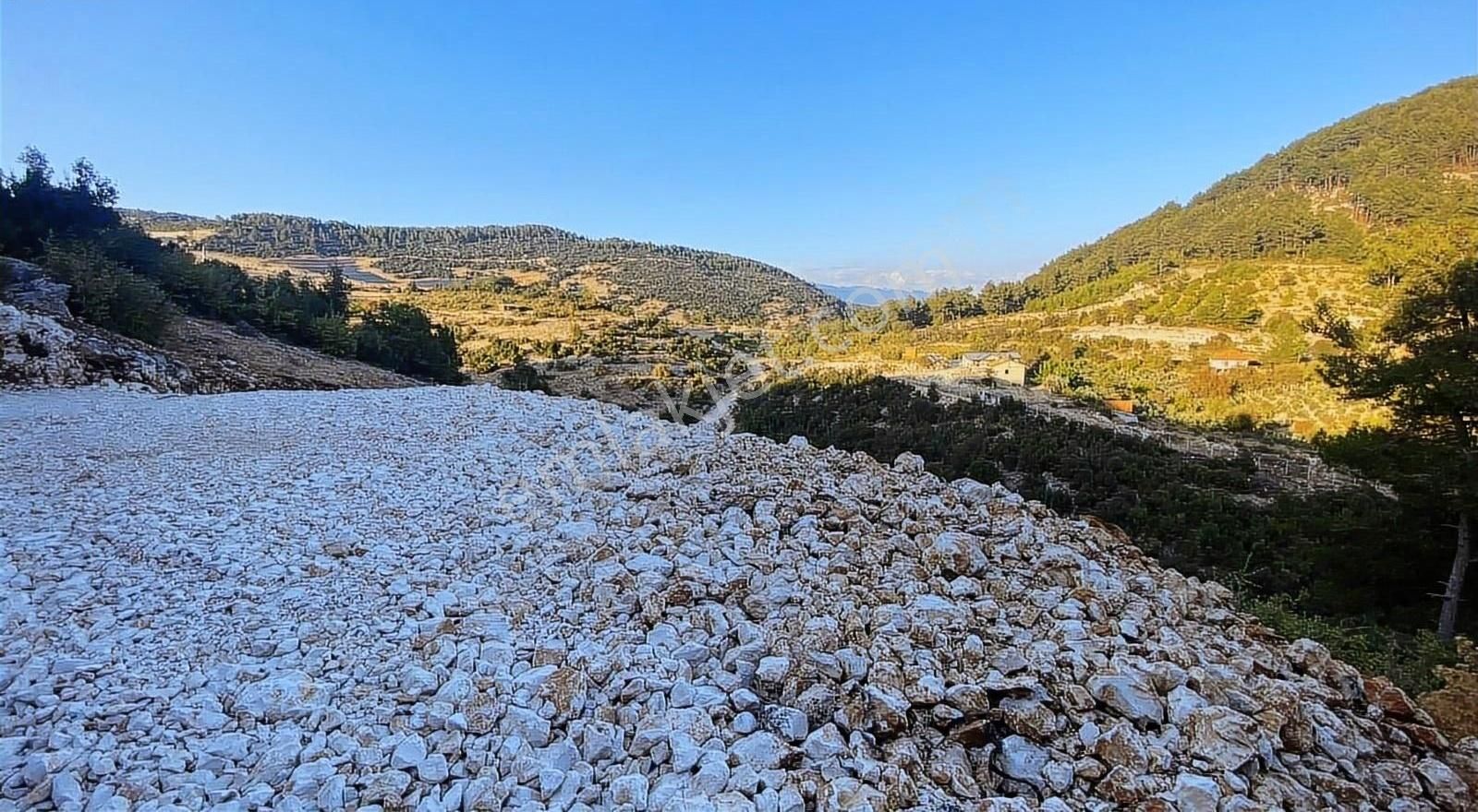 Kaş Akörü Satılık Tarla Kaş Akörü Yaşam Alanı Yapmaya Uygun Tarla