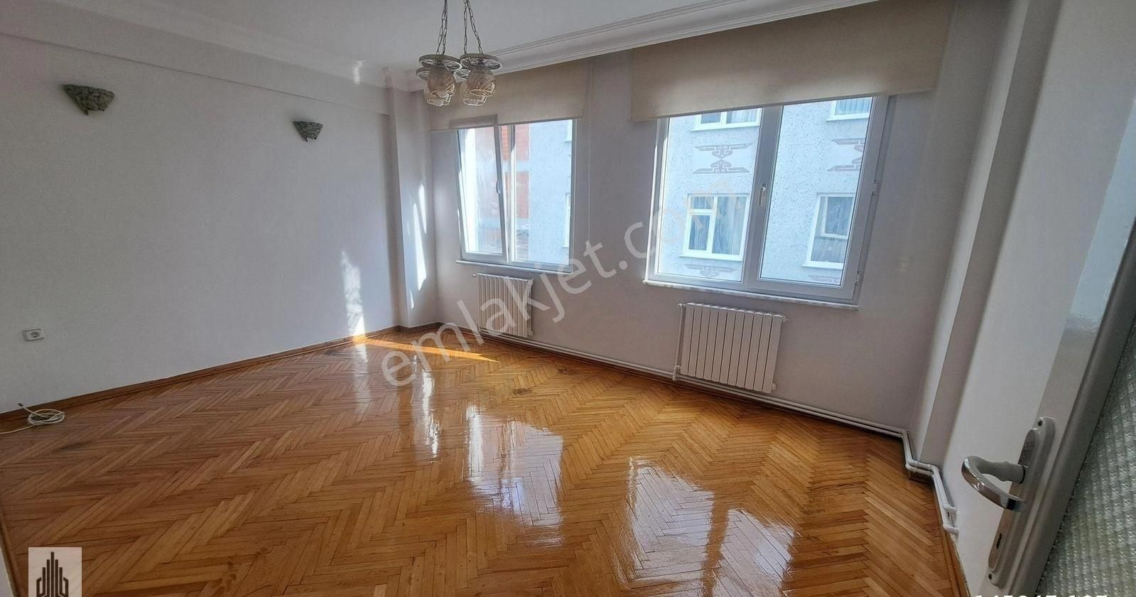 Fatih Koca Mustafapaşa Kiralık Daire Fatih Kocamustafapaşa Da Kiralık Çift Çephe 2 Balkonlu Boyalı Daire