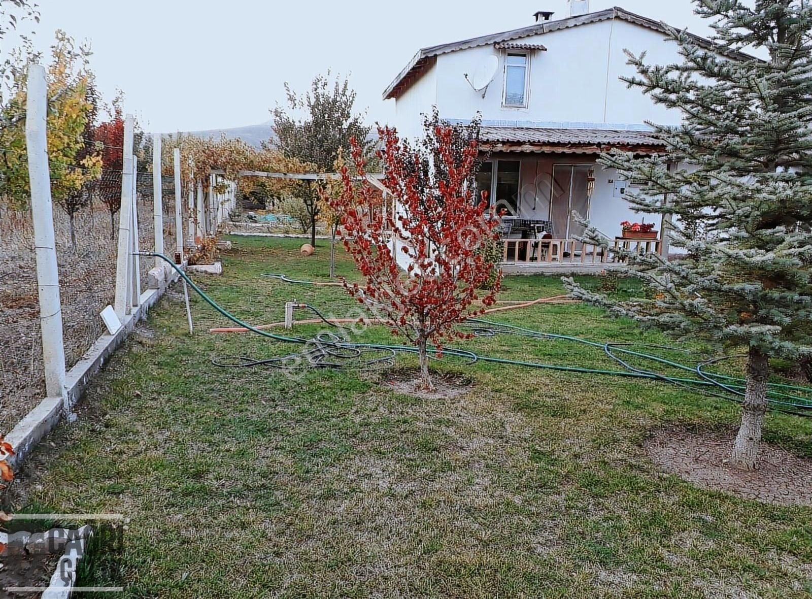 Sivas Merkez Kumyurt Köyü (Gökkuşağı) Satılık Çiftlik Evi Çağrı Çelik Gyd'dan Kumyurt'da Satılık Bahçe 17 Dönüm Arazi İçi