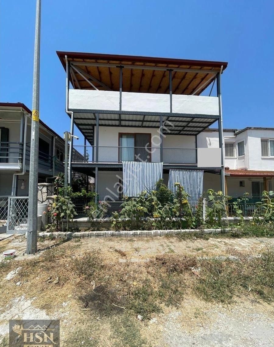 Kuşadası Güzelçamlı Satılık Villa Denize 250 Metre Uzaklıkta Satılık Villa 3+1