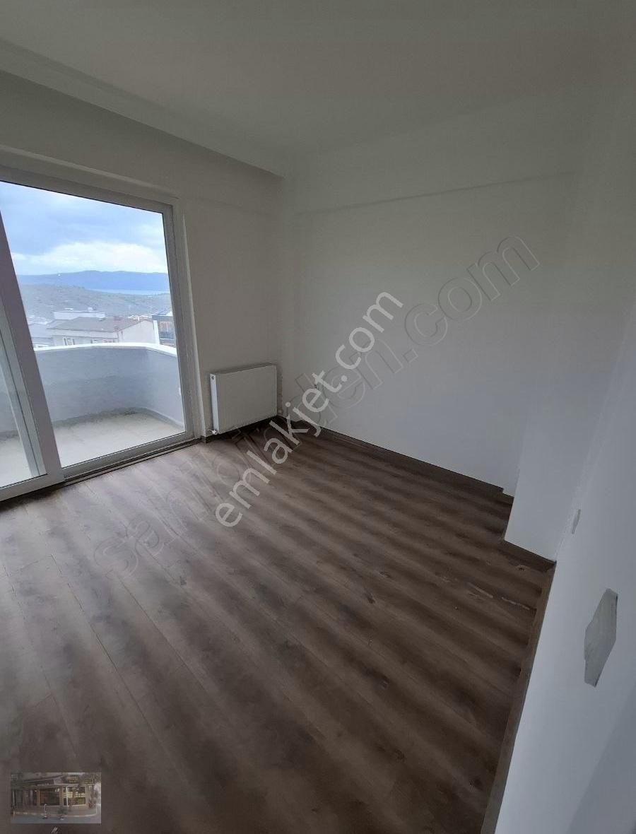 Erdek Alaettin Kiralık Daire Erdek Prestijden Doğalgazlı Yeni Tadilatlı Ara Kat 2+1 Daire