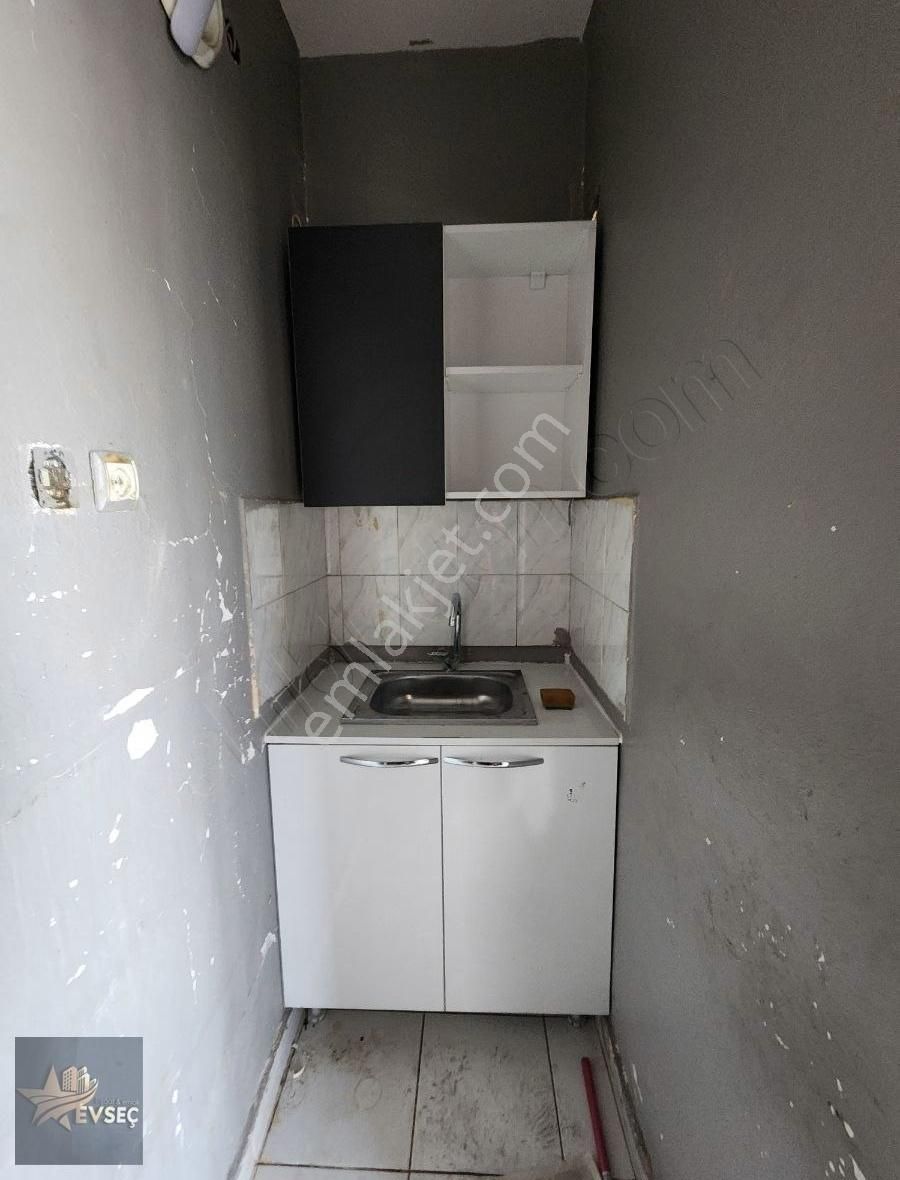 Karaköprü Esentepe Kiralık Dükkan & Mağaza Evseç Gayrimenkulden Devlet Hastanesi Karşısında Kiralık Dükkan