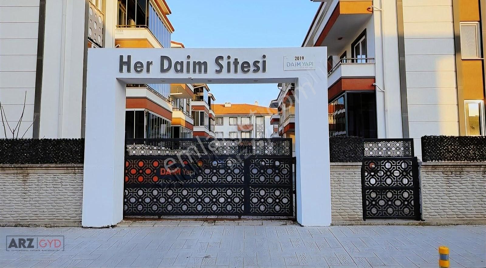 Adapazarı Yağcılar Satılık Daire Arz Gyd - Yeni Sakarya Atatürk Stadyumu Yakını 3+1 Daire