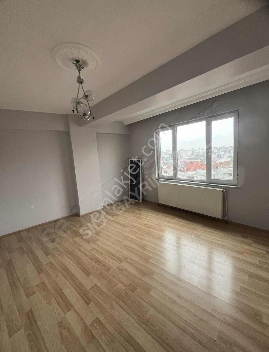 Arnavutköy Anadolu Satılık Daire Merkezde 2+1 90 M2 Fırsat Daire