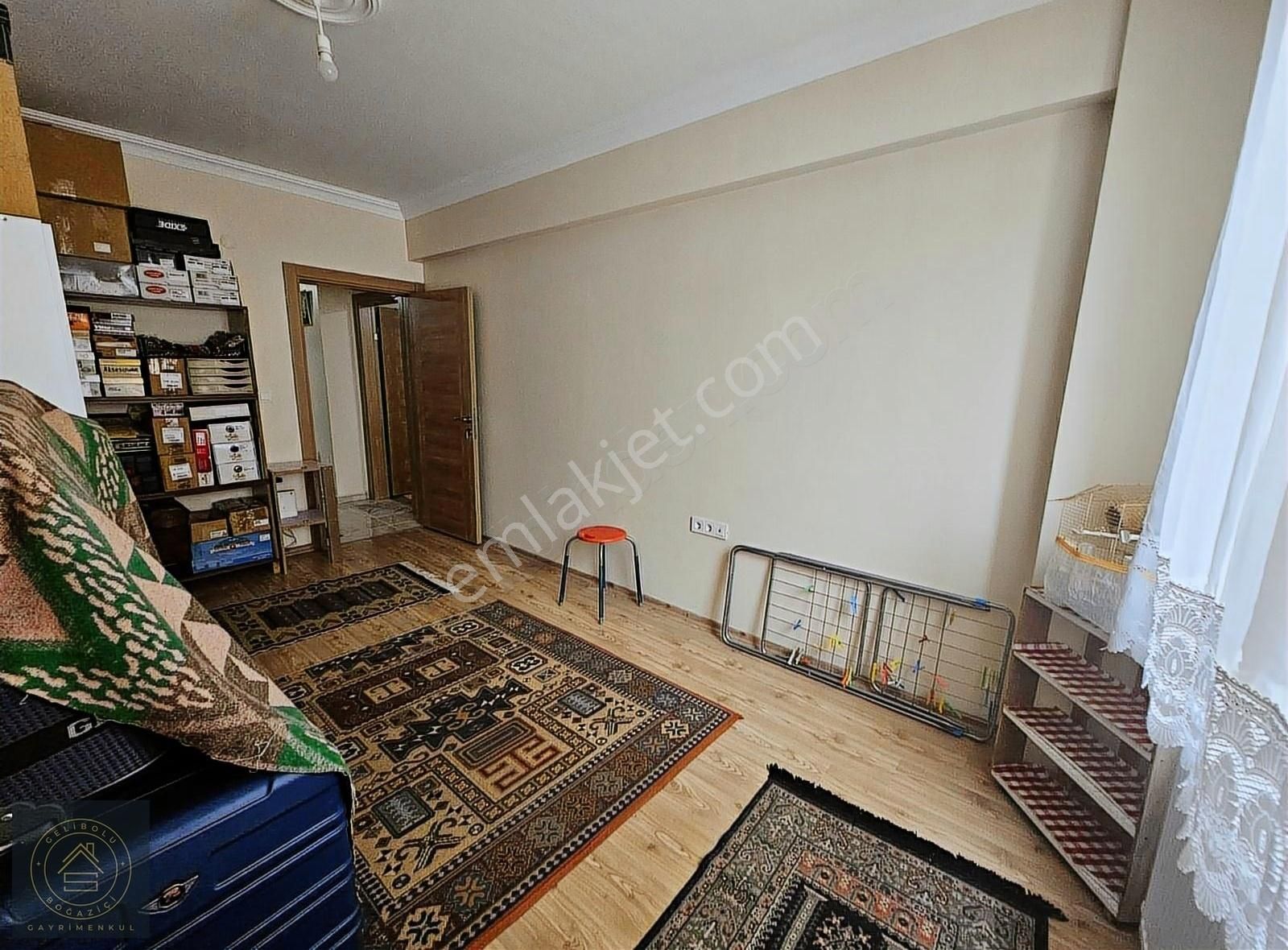 Gelibolu Camiikebir Satılık Daire Gelibolu Merkezde 140 M2 Satılık 3+1