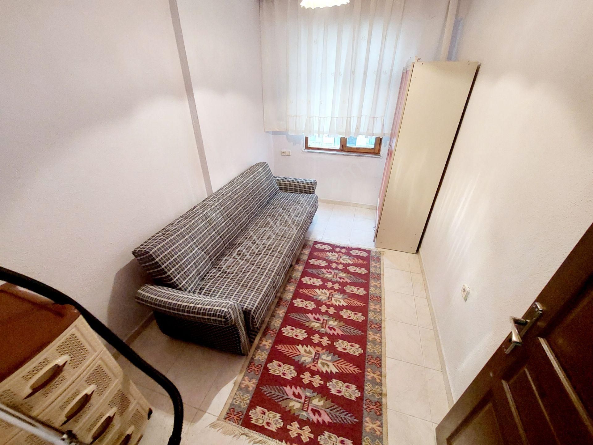 Akçay Merkezde Öğrenciye Kiralık Eşyalı 2+1 Daire - Görsel 9