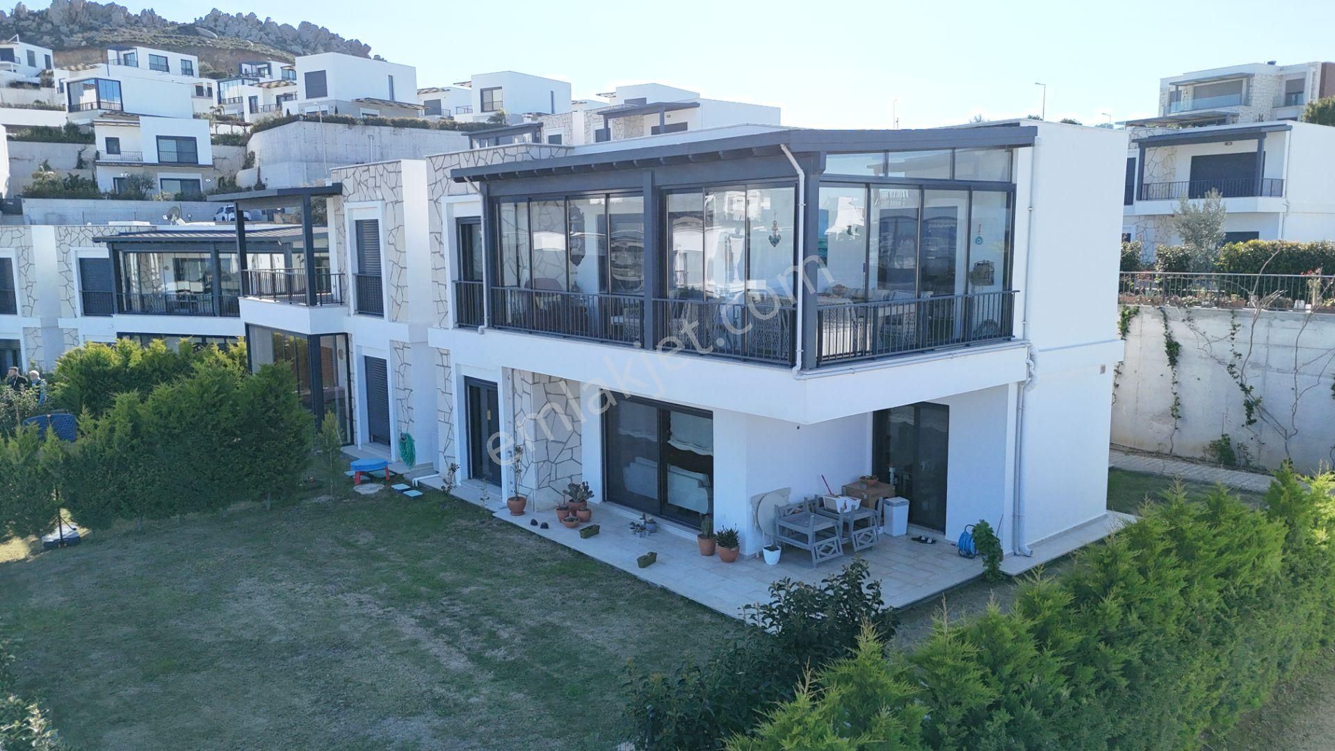 Bodrum Akyarlar Satılık Daire Bodrum Bağlada Havuzlu Site İçi Deniz Manzaralı Satılık Daire