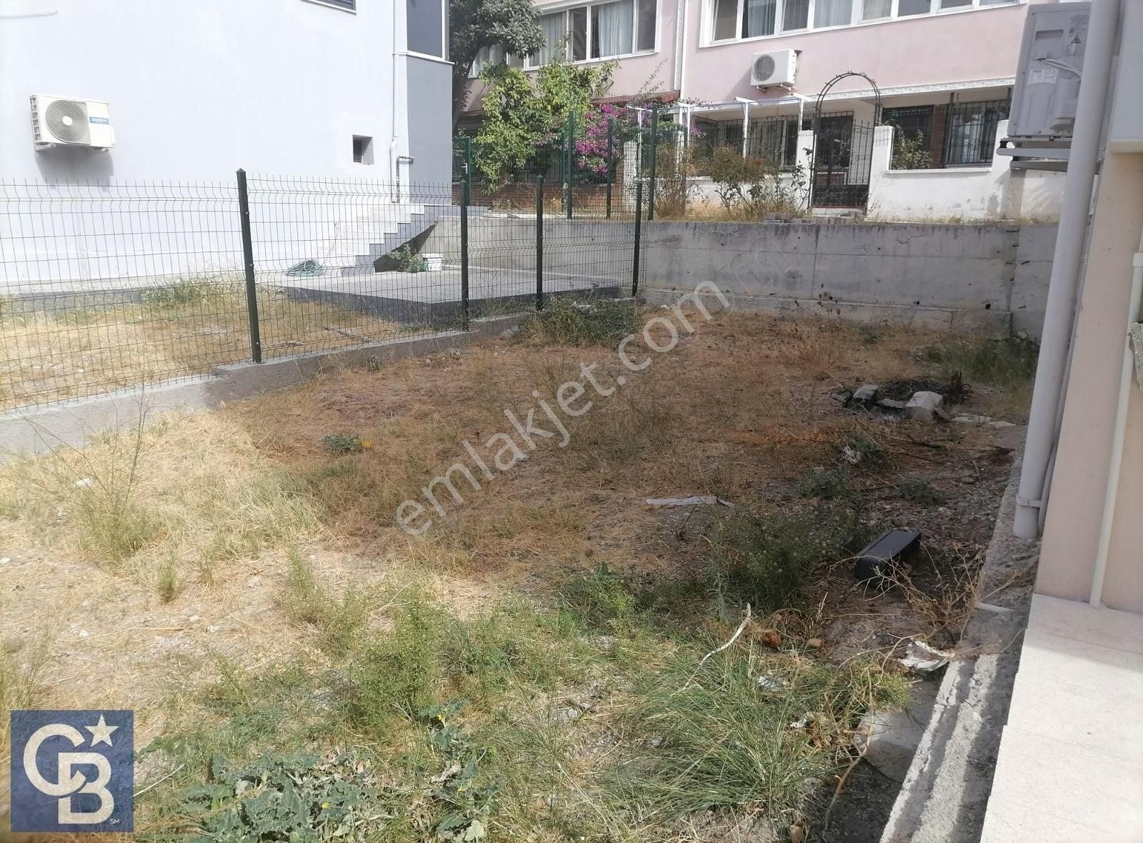 Aliağa Yalı Satılık Villa Yalı Mahallesinde Teraslı Deniz Manzaralı Satılık Dublex