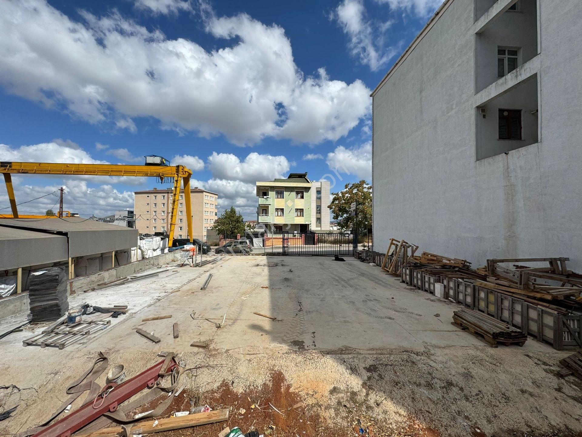 İstanbul Ataşehir Ferhatpaşa'da Ana Cadde Üzerinde Satılık Arsa - Görsel 25