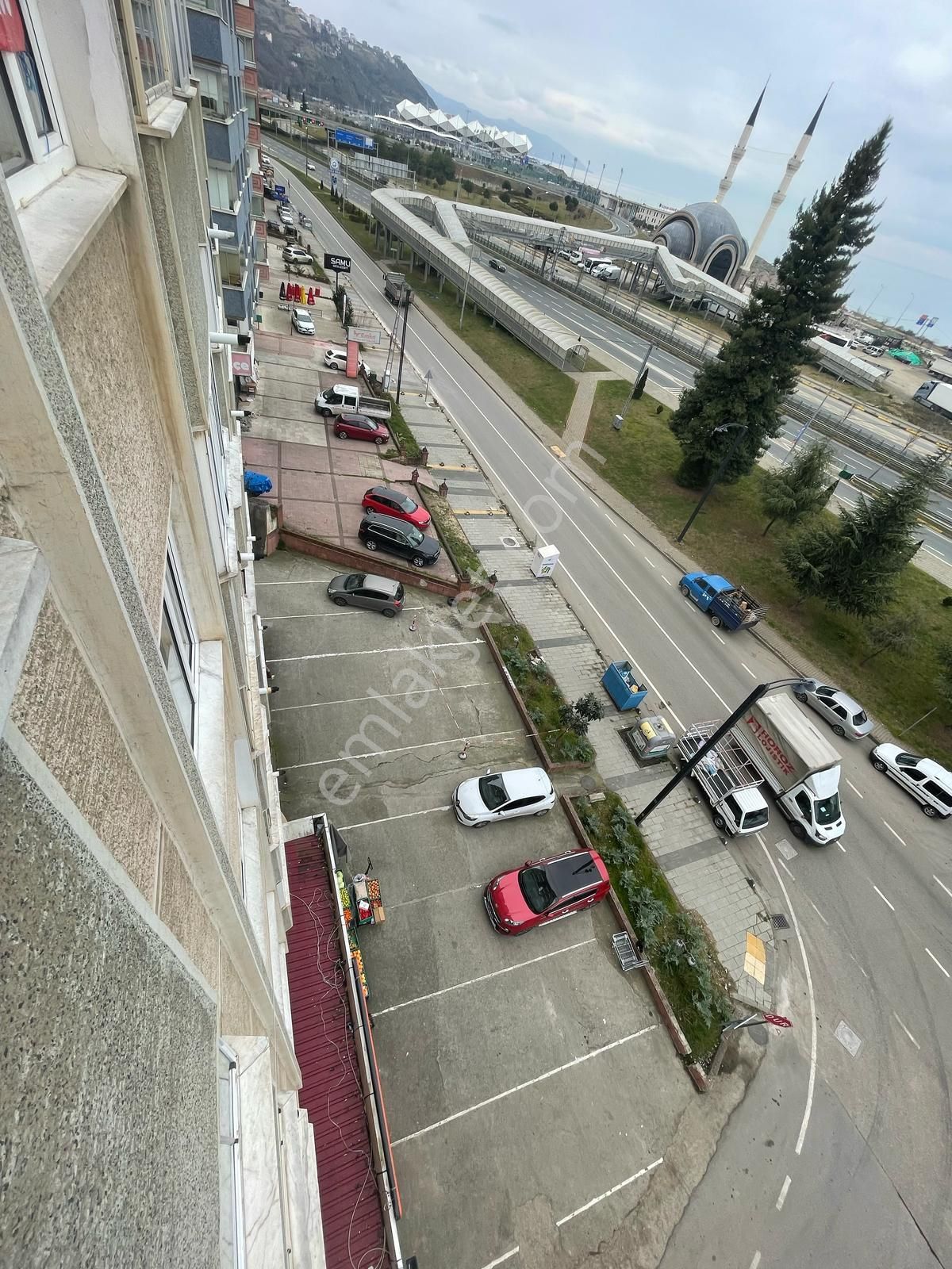 Trabzon Kaplan Emlak Ana Yol Üzeri Kiralık Doğalgazlı Daire - Görsel 14