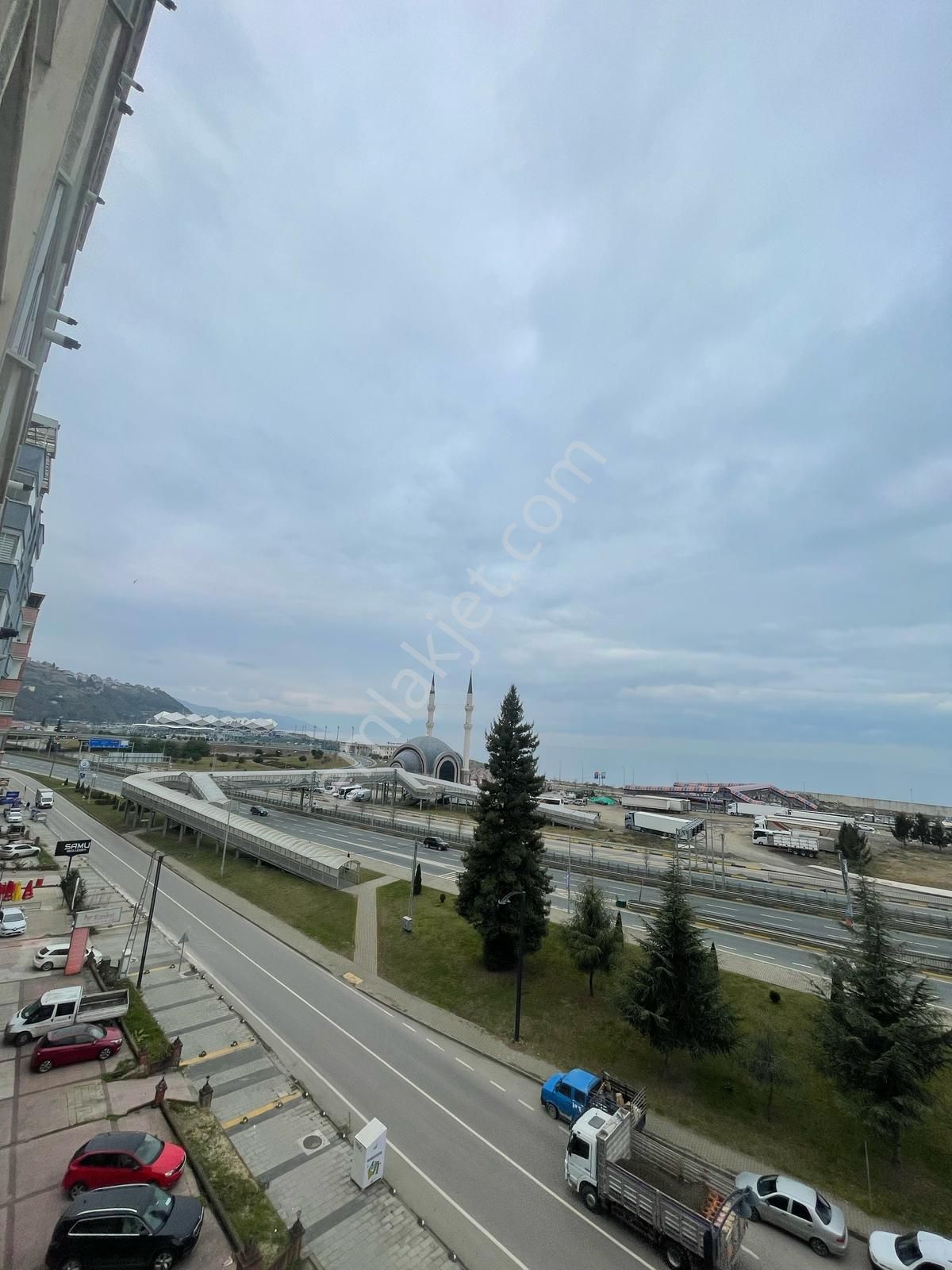 Trabzon Kaplan Emlak Ana Yol Üzeri Kiralık Doğalgazlı Daire - Görsel 6