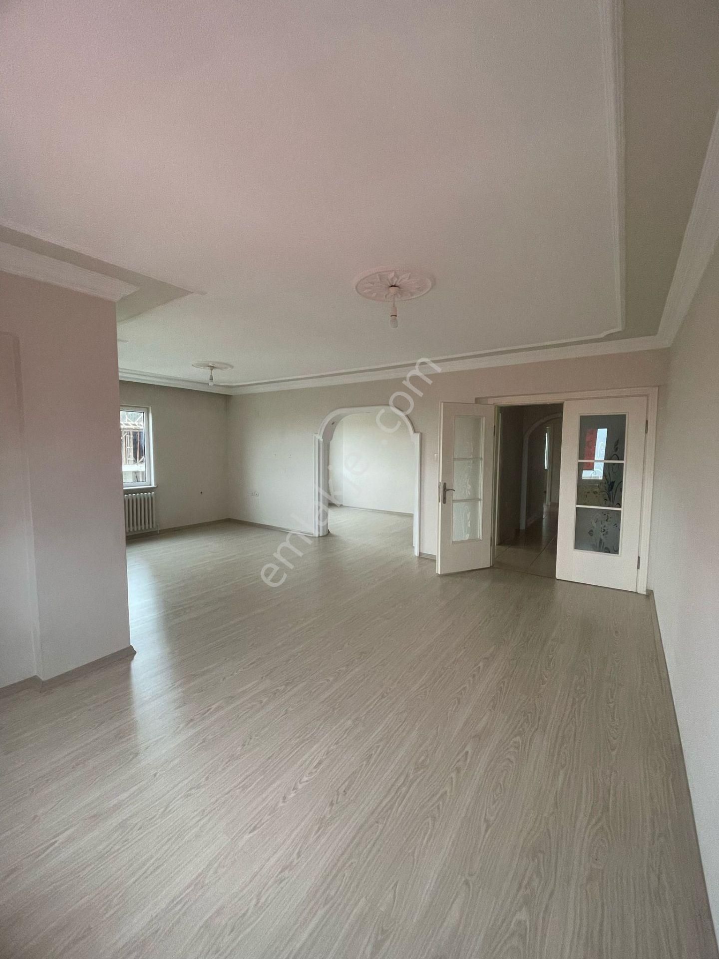 Trabzon Kaplan Emlak Ana Yol Üzeri Kiralık Doğalgazlı Daire - Görsel 11