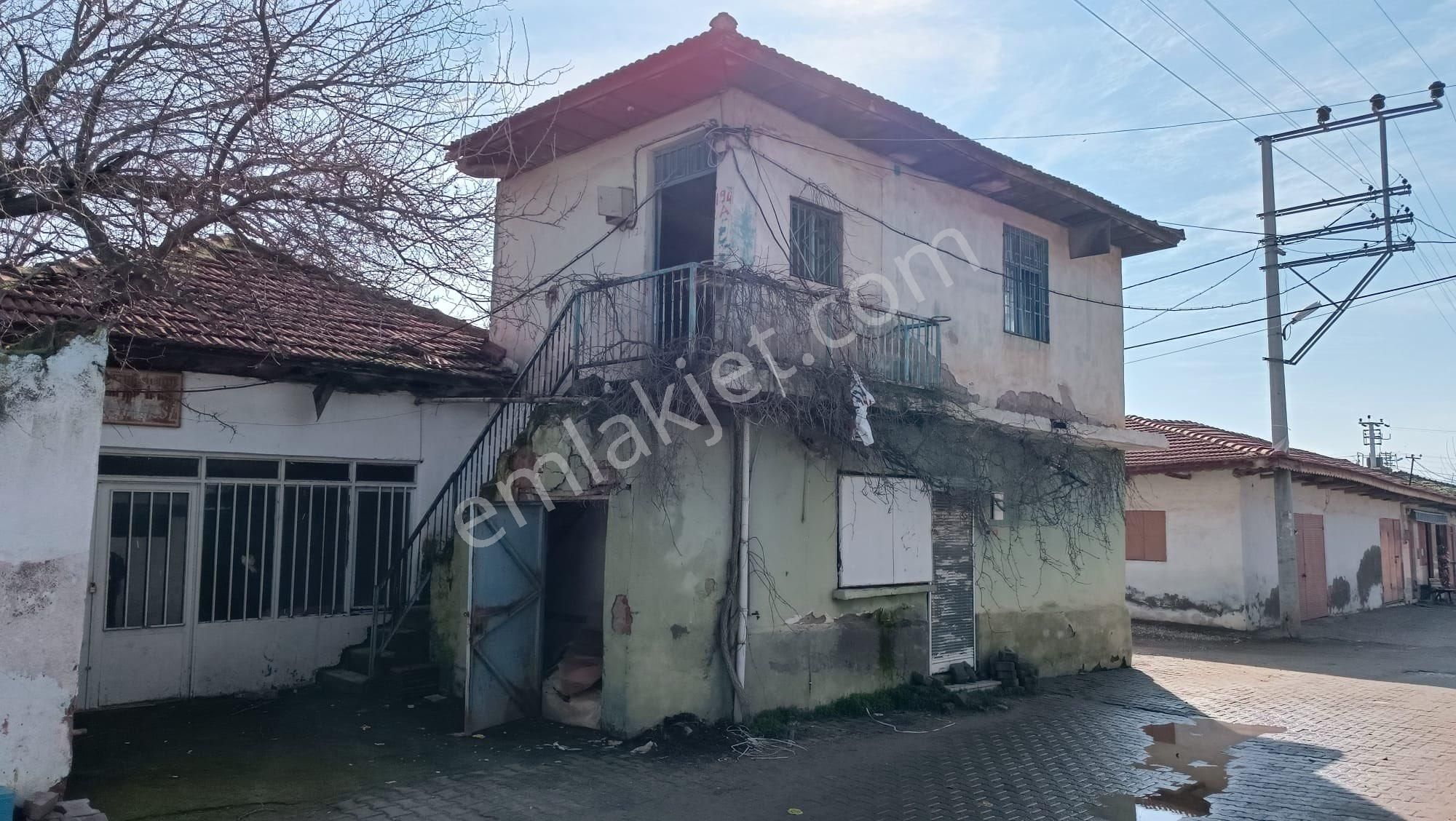 Yeşilova Köyünde Satılık Bina - Görsel 4