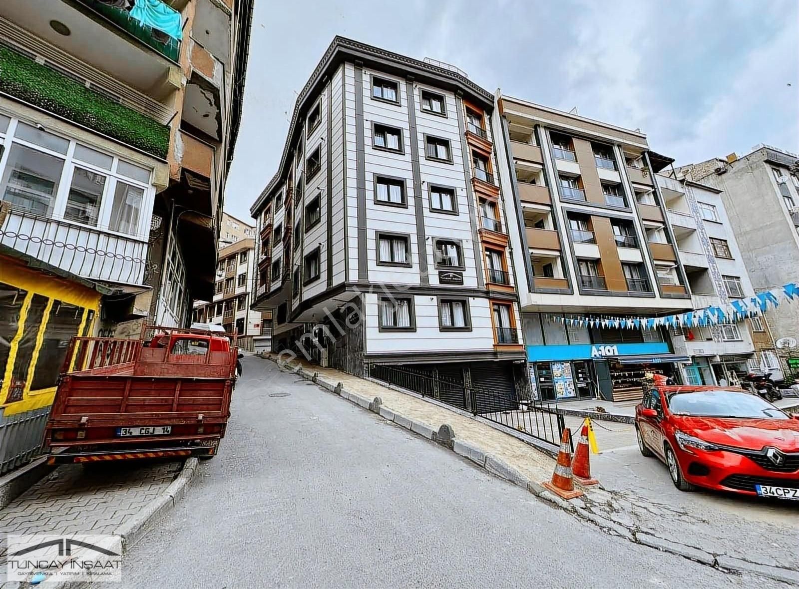 Şişli Mecidiyeköy Kiralık Daire Tuncay'dan Sıfır Bina Da Cadde Üzerinde Full Eşyalı Stüdyo Daire