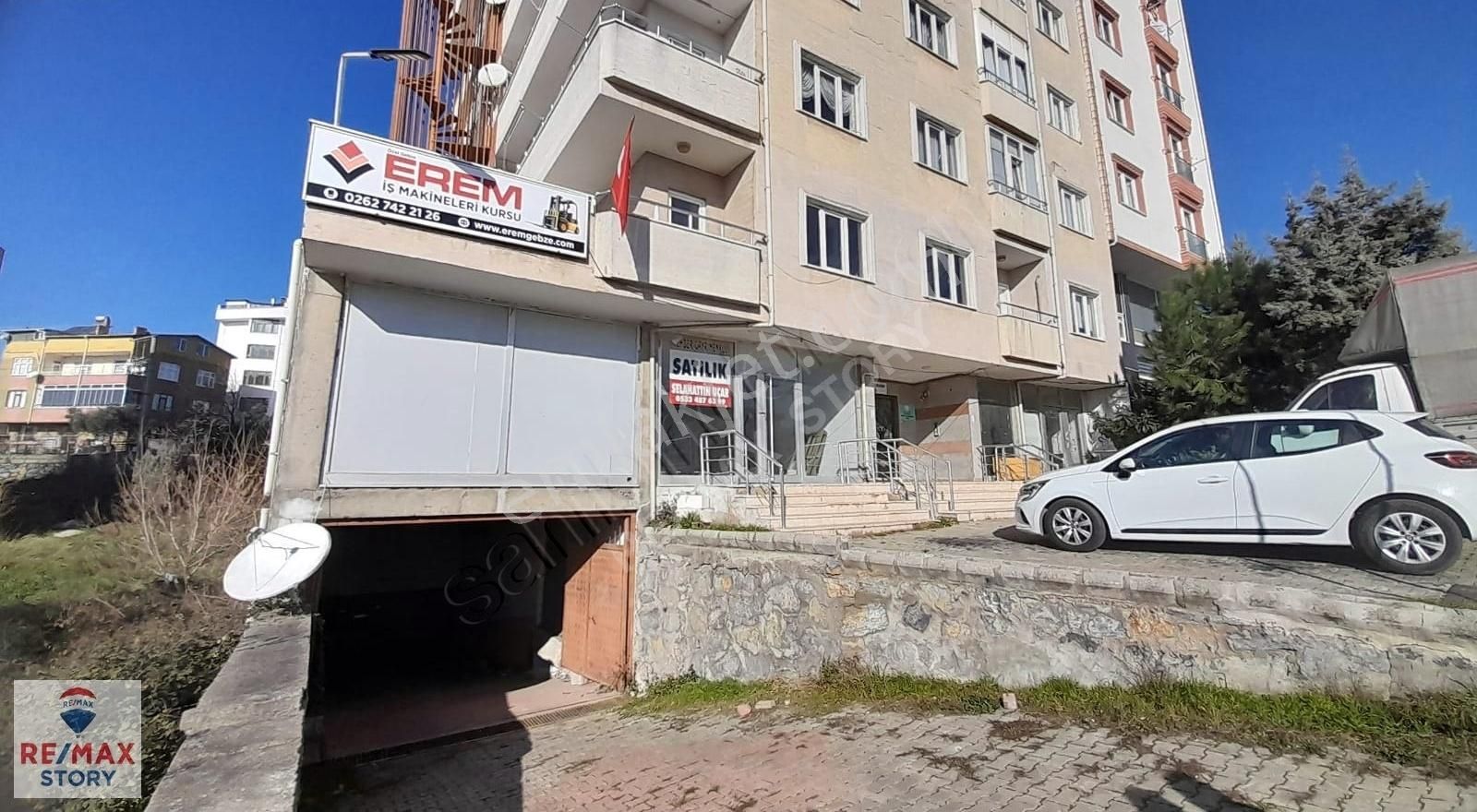 Çayırova Akse Satılık Dükkan & Mağaza Çayırova Akse Mah Cadde Üstü Satılık 1100 M2 Dükkan Fırsat