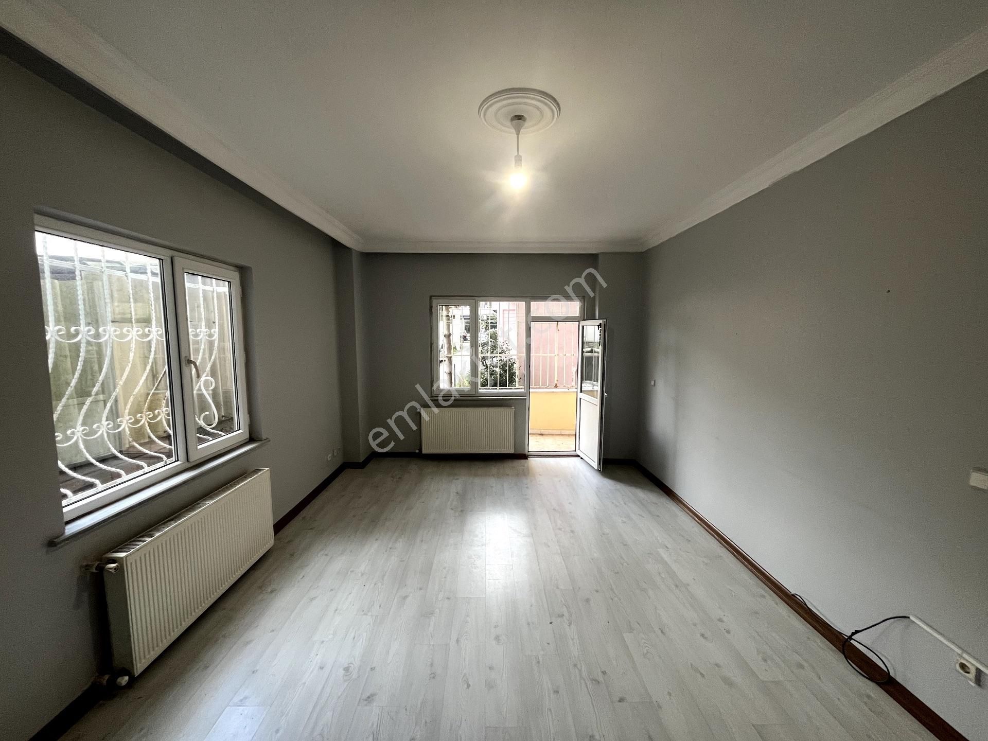 Sarıyer Bahçeköy Merkez Satılık Daire Bahçeköy Merkezde Acil Kelepir 2+1 Geniş Apartman Dairesi