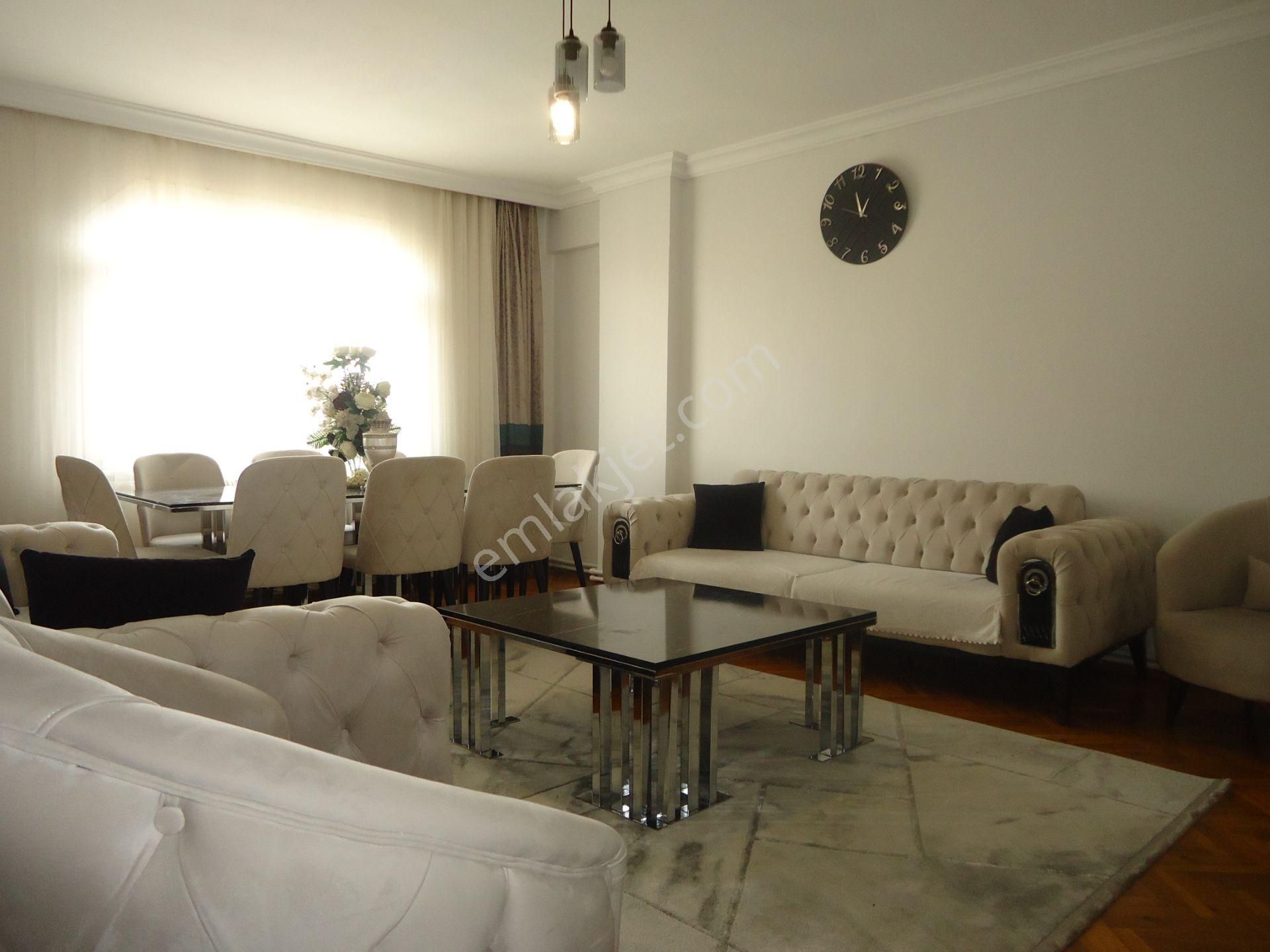 Bahçelievler Şirinevler Kiralık Daire Ş.evler Merkezde Metrobüse 3dk.asansörlü Binada 2+1 90m2 Full Eşyalı Lüx