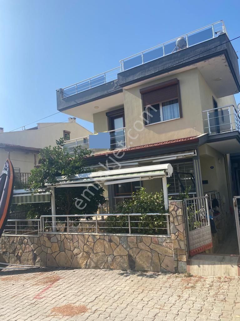 Menderes Orta Satılık Villa İzmir Menderes Özdere Orta Mah. Kurukemer 'de Satılık 4+1 Muhteşem Villa