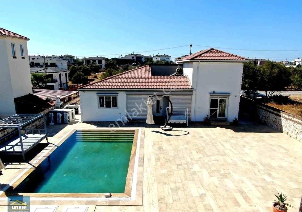 Didim Ak Yeniköy Satılık Müstakil Ev Didim Yeşiltepe'de Satılık Müstakil Havuzlu Villa 700 M2 Arsa İçinde