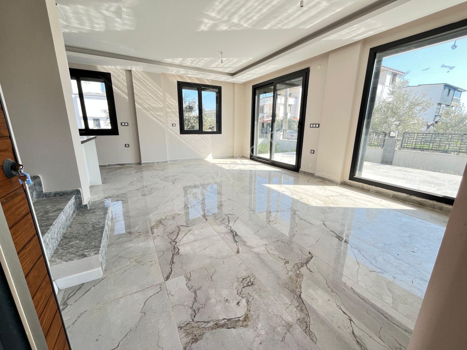 Doğanbey'de Açık Ferah Konumda Satılık Sıfır Tek Müstakil 3+1 Villa - Görsel 15