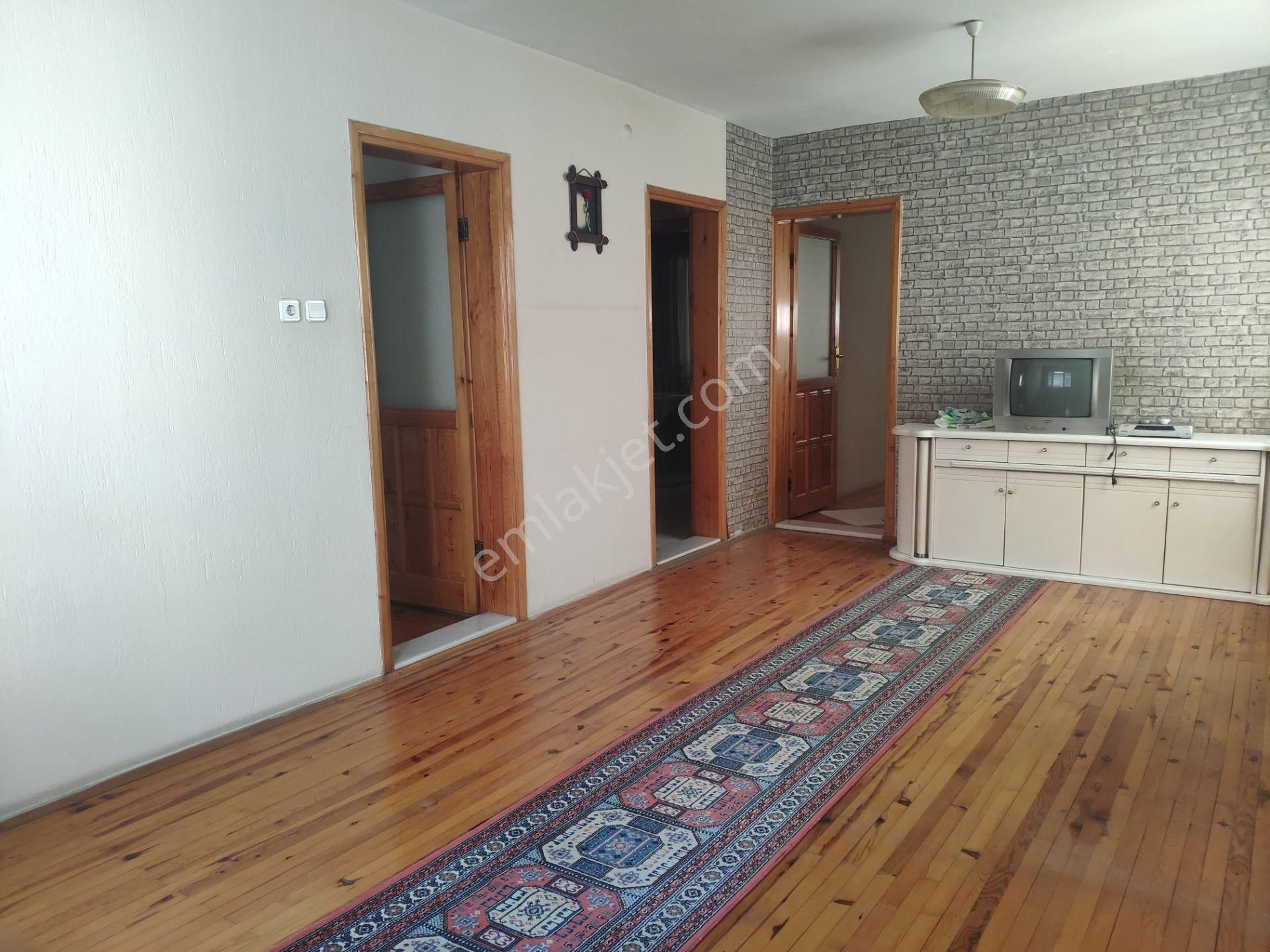 Çiğli Ataşehir Kiralık Daire Ataşehirde Geniş 2+1 Kiralık Fırsat Daıre