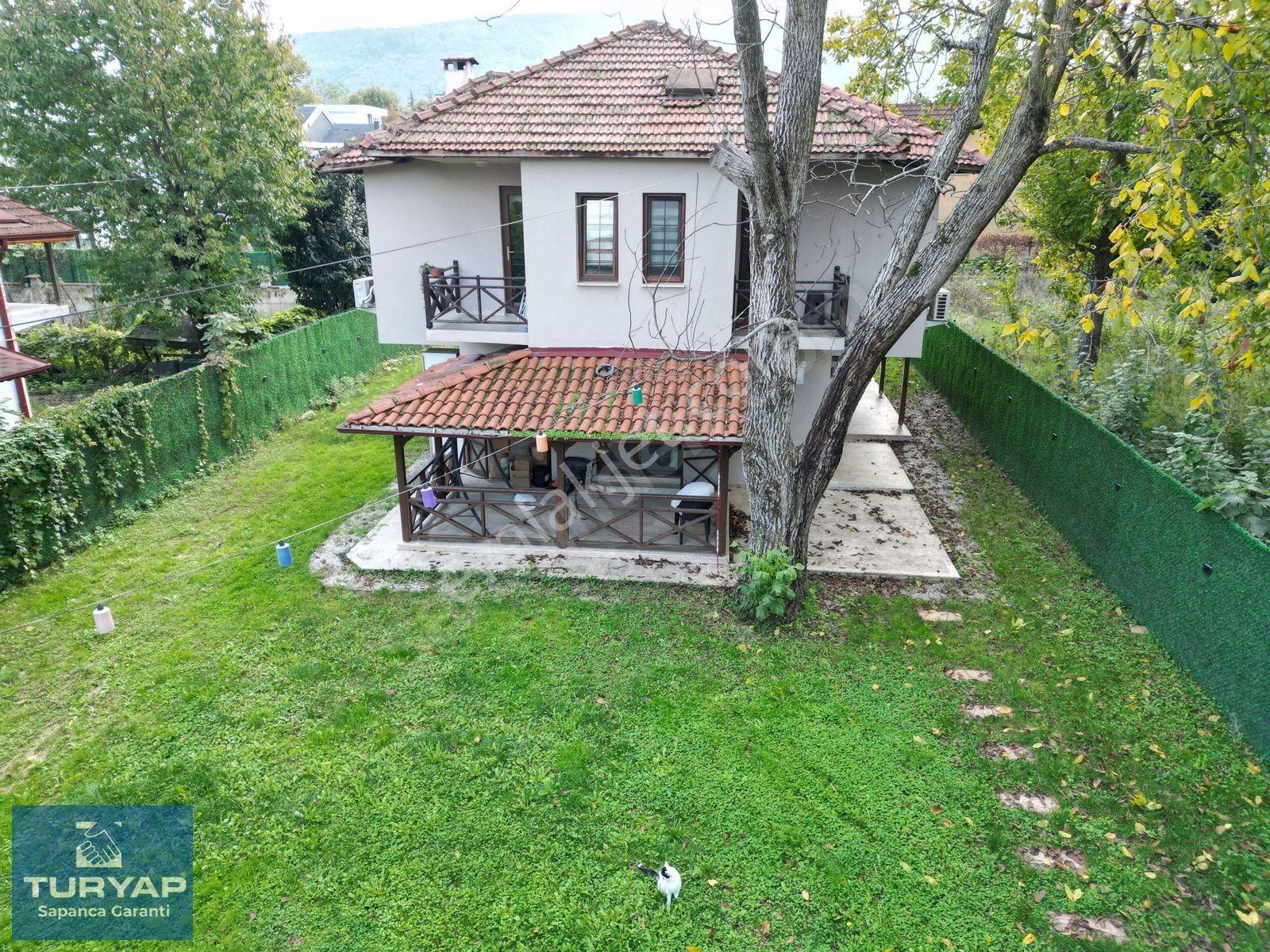 Sapanca Kırkpınar Soğuksu Satılık Villa Turyaptan Sapanca Kırkpınarda Havuzu Isıtmalı 4+1 Müstakil Villa