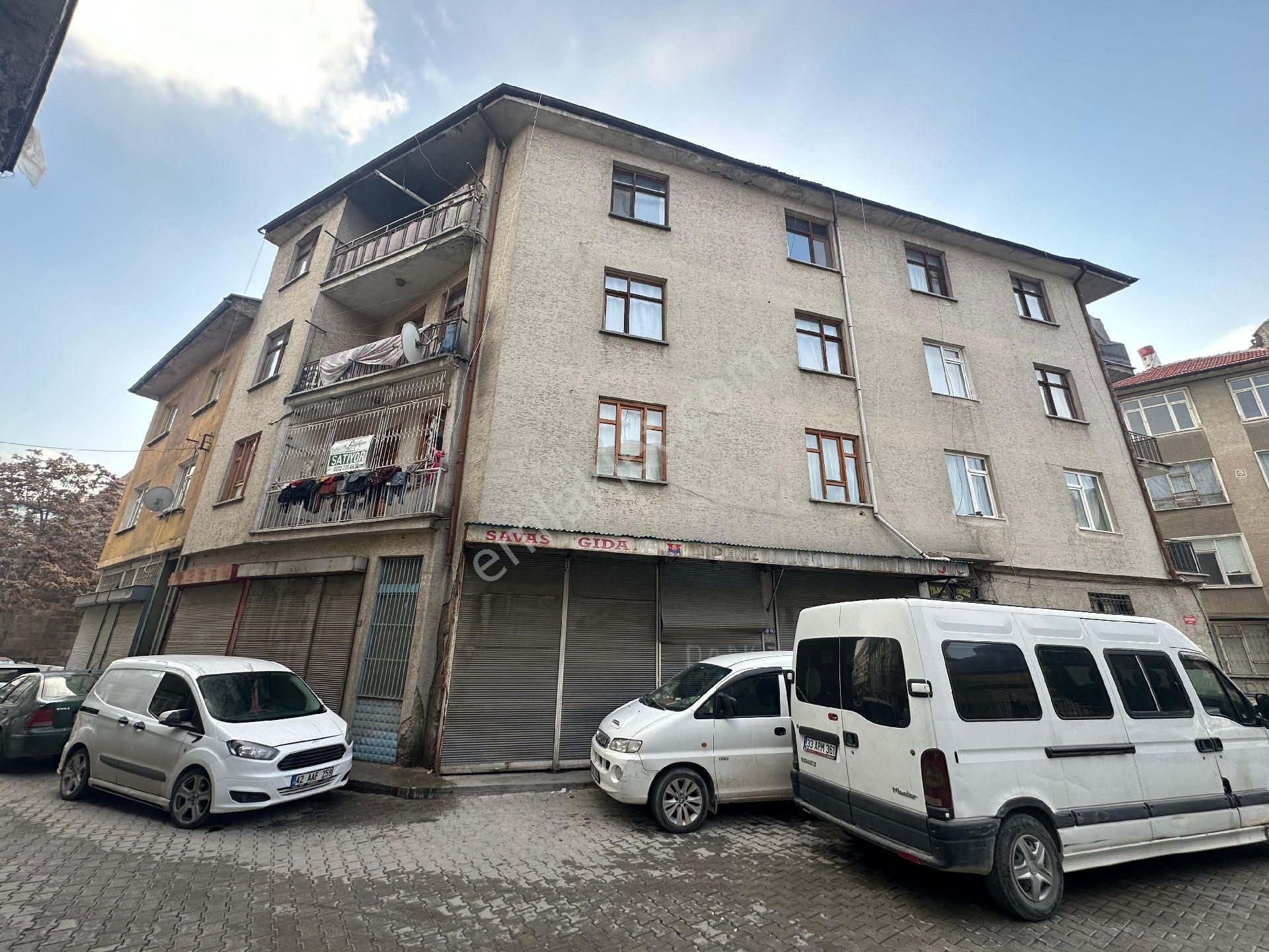 Karatay Şemsitebrizi Satılık Daire İstanbul Caddesi Konumu Güzel 3+1 Arakat Kat Mülkiyetli Daire✅