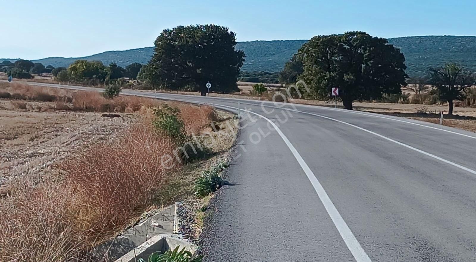 Eceabat Küçükanafarta Köyü Satılık Tarla Küçük Anafarta Da Yatırımlık Tek Tapu Tarla.