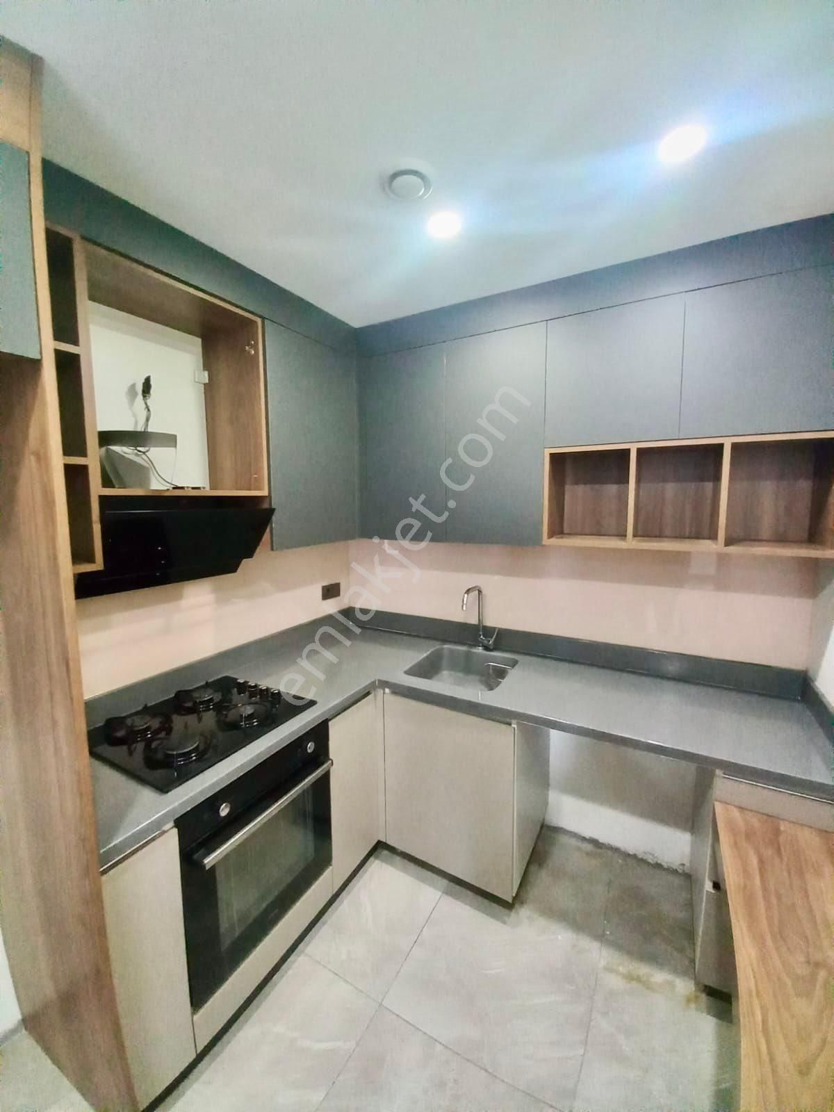 Seyhan Gürselpaşa Kiralık Daire Hulusi Başdan Farkıyla Site İçi Güvenlikli Havuzlu Daire