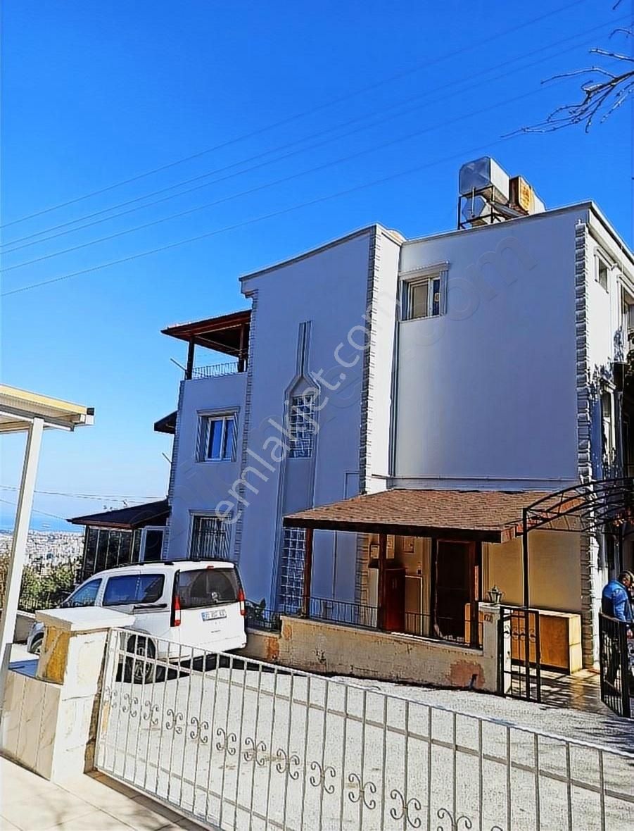 Belen İssume Satılık Müstakil Ev İssume Sitesi Mükemmel Konum/manzara