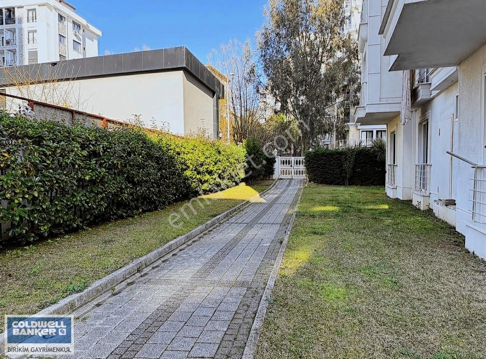 Kartal Kordonboyu Satılık Daire Kordonboyu Sahilpark Sitesinde 2+1 Satılık Daire