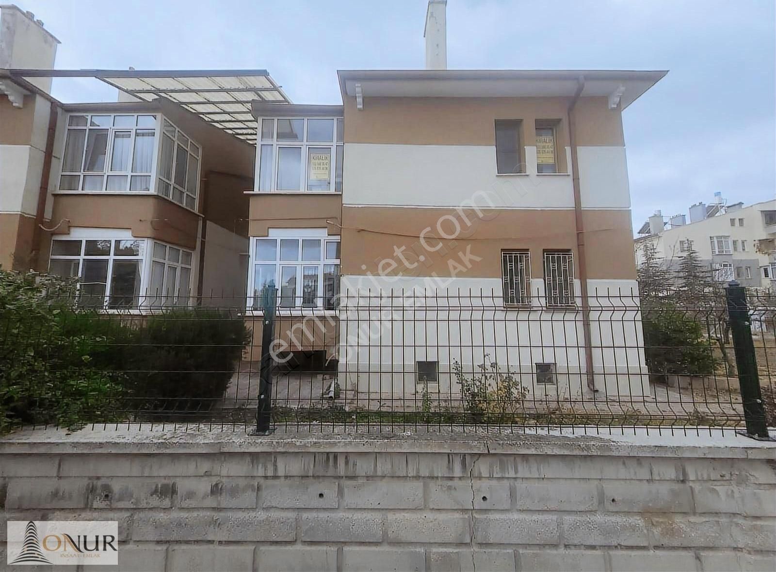 Selçuklu Buhara Kiralık Daire Onur Emlak Buhara Mah. Barış Cad. Yakını 3+1 Kiralık Daire