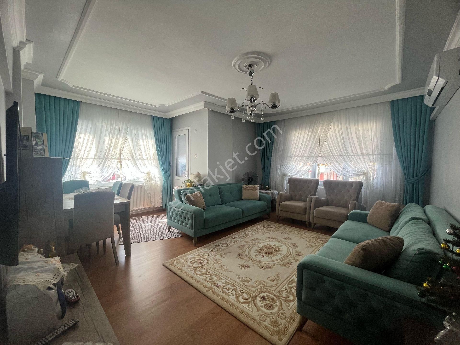 Bergama Fatih Satılık Daire İzmir Bergama Merkezde Satılık 3+1 Daire