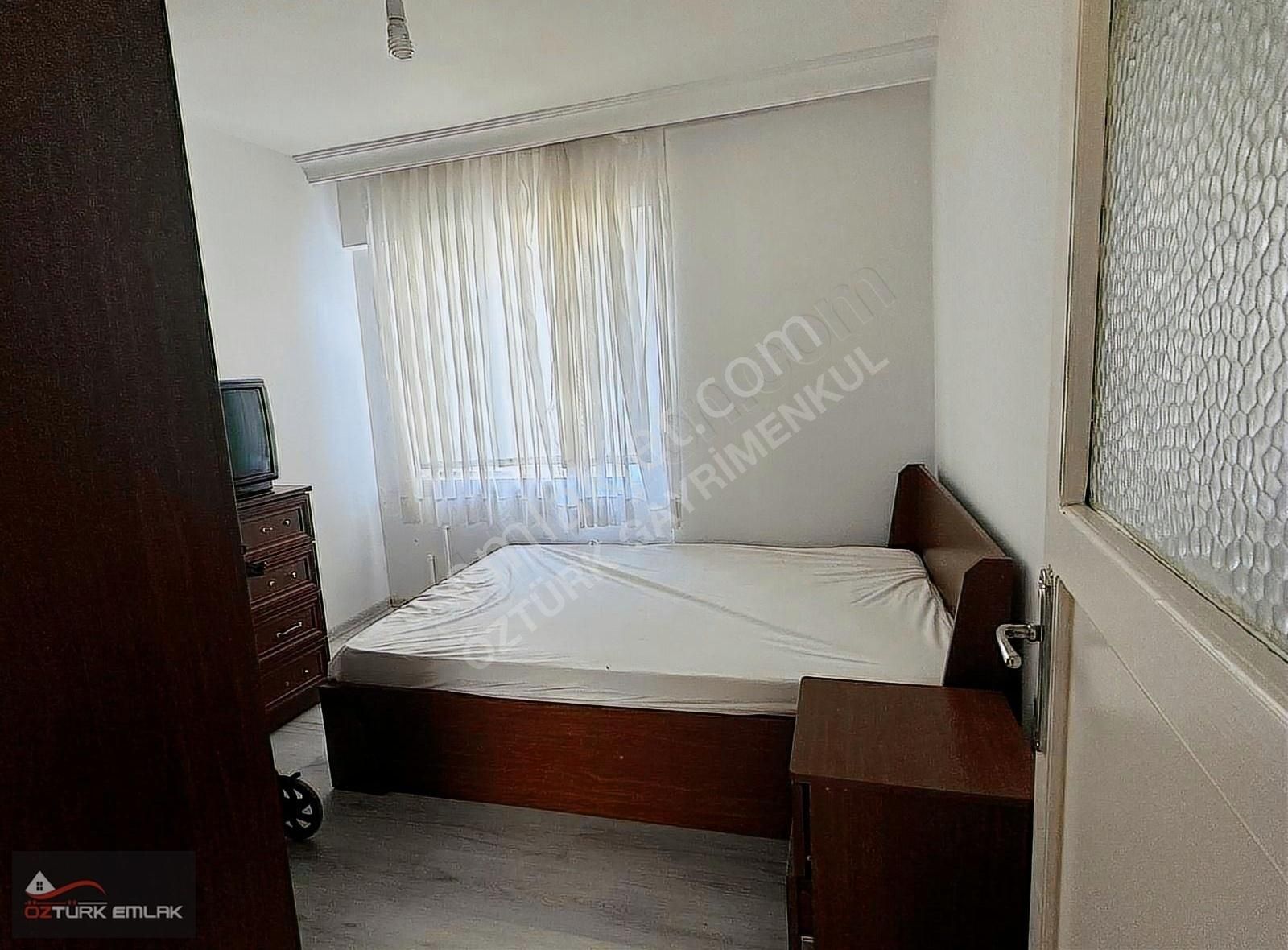 Karasu Yalı Satılık Daire 32 Evler Park Yanı Deniz 2 Parsel 2+1 Mutfak Ayrı Esyali 2 Kat