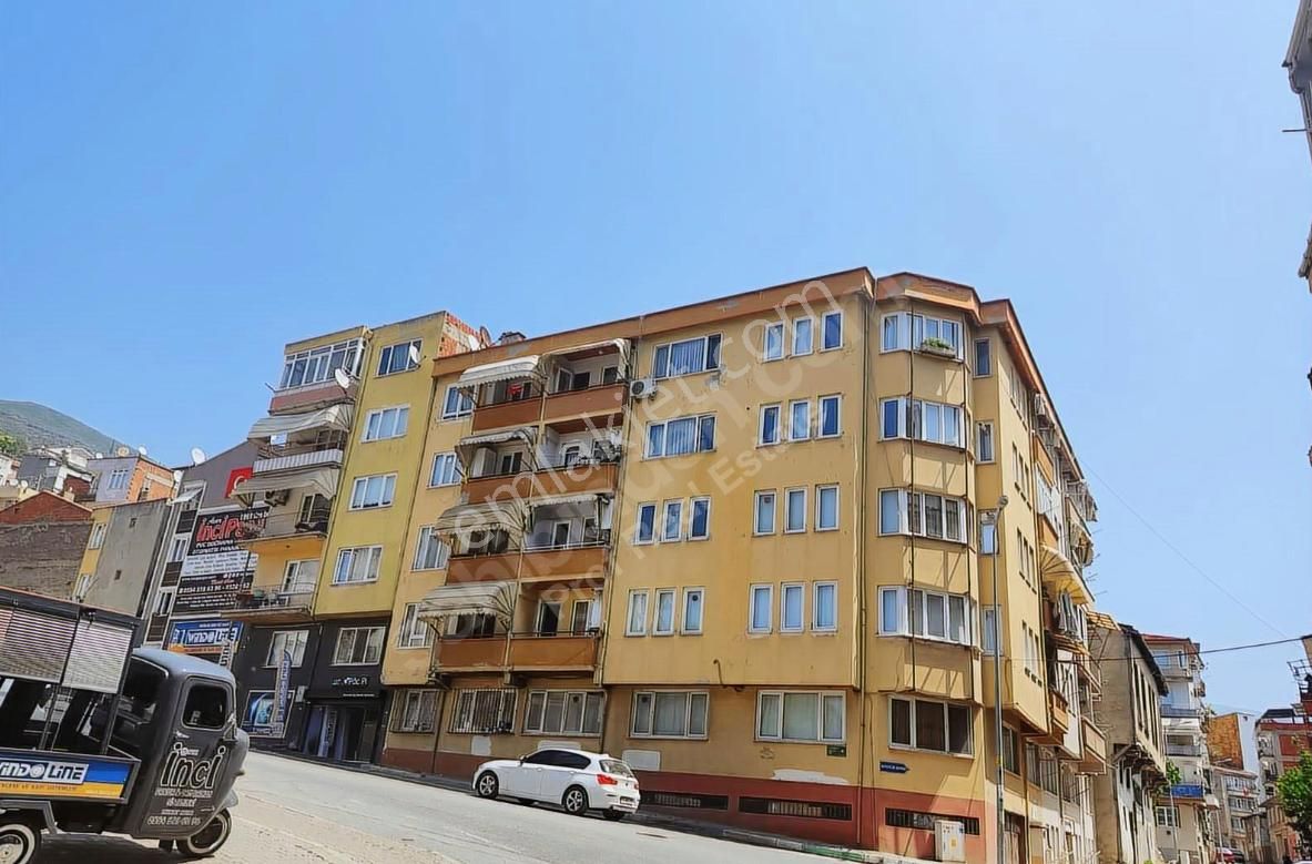 Gemlik Halitpaşa Satılık Daire Gemlik Halitpaşada Önü Açık Satılık 2+1 Daire